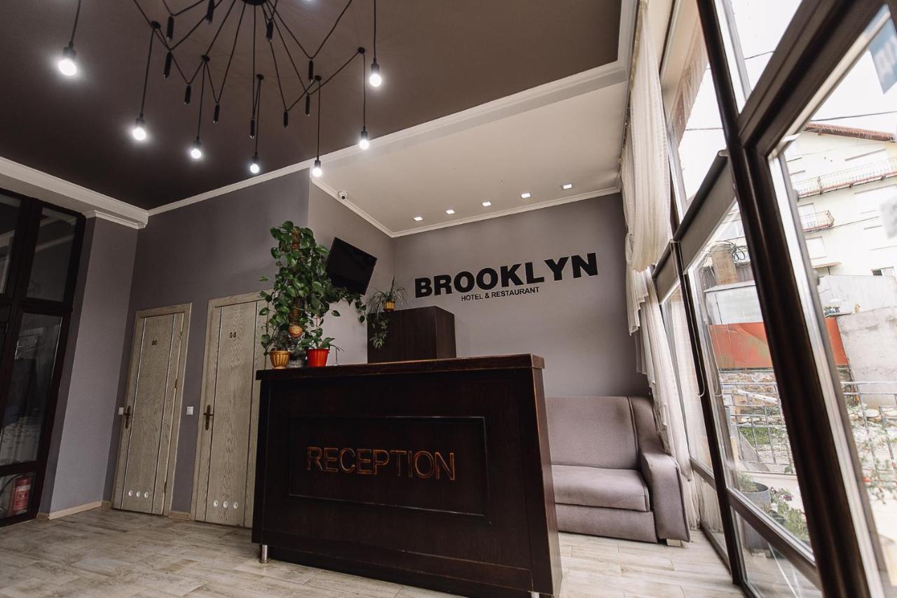 Brooklyn Hotell Jablunytsja Eksteriør bilde